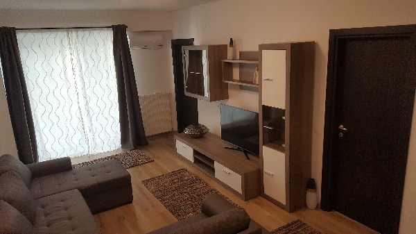 Parcul Carol, Serena Apartaments, Proprietar